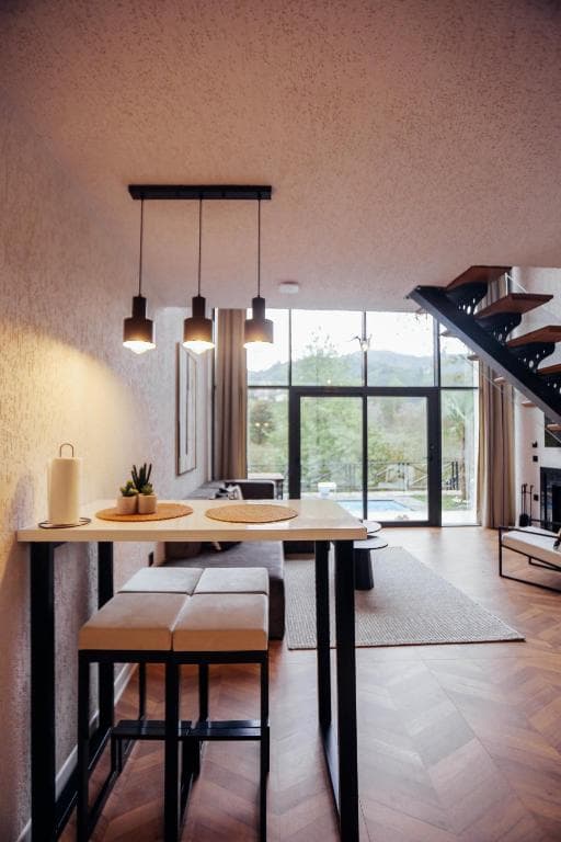Corner Roof Villa 103 — yatak odası